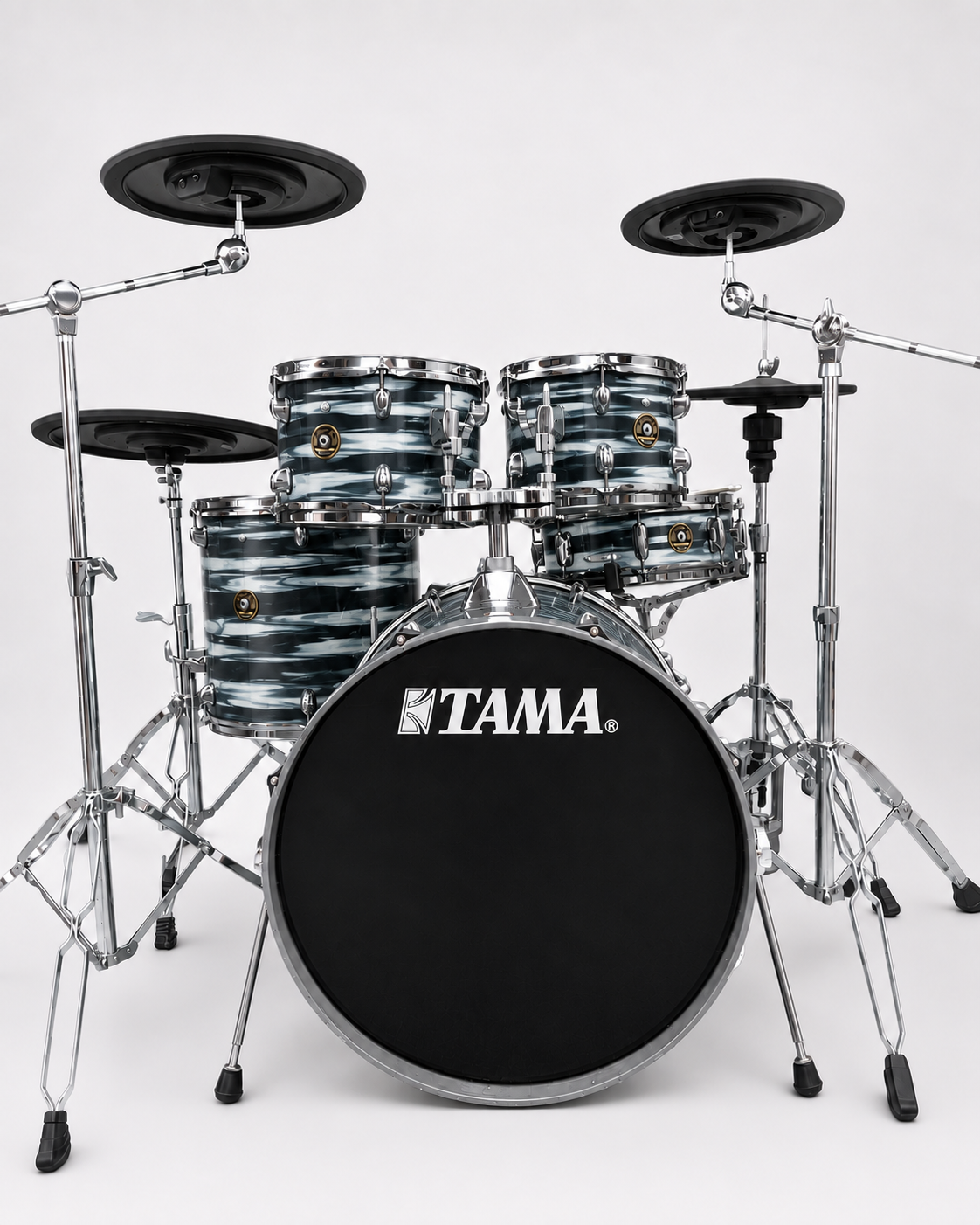 Oyster Black - chrome hardware